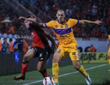 Jugadores confiables como Torres Nilo son necesarios para reforzar la defensa de Chivas, una prioridad del técnico Tomás Boy. IMAGO7/ARCHIVO