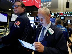 El índice industrial Dow Jones perdió 43 enteros, 0.2 por ciento, a 26 mil 004 unidades. AP/R. Drew
