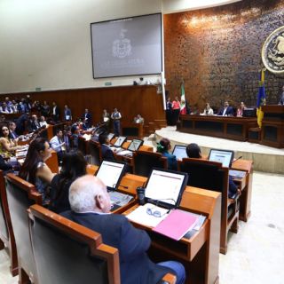 Quitan bono de retiro y avalan pruebas a jueces