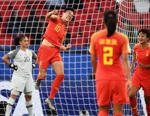 Yin Li (#10) anota el único gol del partido al minuto 40. AFP/F. FIFE