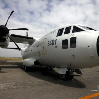 Aeropuerto de Santa Lucía no se detiene, asegura López Obrador