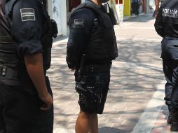 De acuerdo con la denuncia que recibió la Fiscalía Anticorrupción, en septiembre del 2021, elementos de la Comisaría de Guadalajara revisaron a tres hombres en el cruce de Lázaro Cárdenas y Gobernador Curiel, a quienes les encontraron navajas. EL INFORMADOR / ARCHIVO