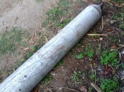 Una vez que se localizó el objeto, fue resguardada el área para realizar el manejo adecuado del tanque. TWITTER / @MICHOACANSSP