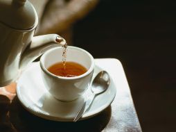 Pese a su sabor amargo, el té de valeriana es bastante popular para reducir los síntomas de ansiedad. ESPECIAL
