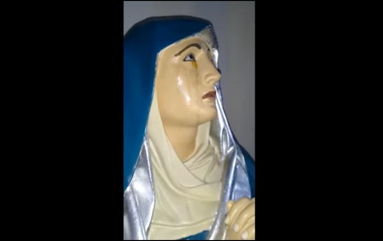 El presunto milagro sucedió a decir del sacristán, el domingo, después de que se realizaran las exequias de un joven asesinado la noche del jueves y cuya madre fuera asesinada durante el cortejo fúnebre de camino al panteón. FACEBOOK / El Ojo - Noticias, entretenimiento y más