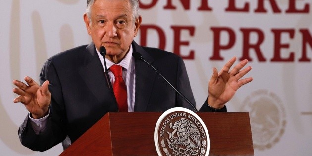 L&oacute;pez Obrador propone cinco cambios al interior del Infonavit