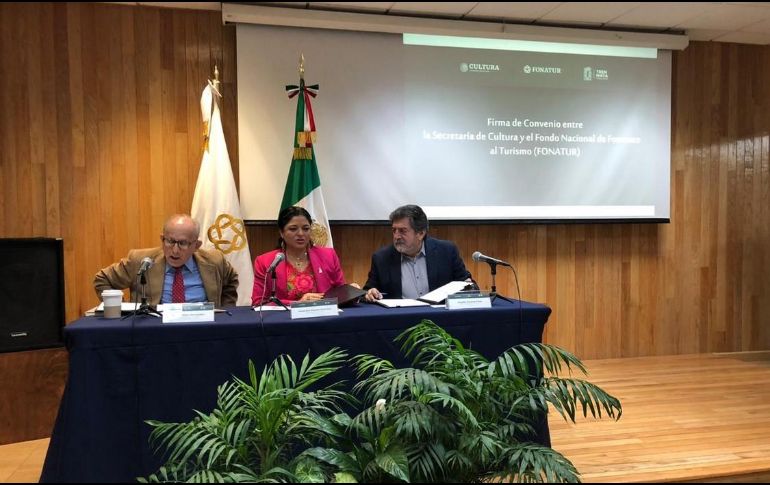 El Proyecto del Tren Maya tiene contemplado atravesar por más de 50 zonas arqueológicas abiertas al público. TWITTER/@FonaturMX