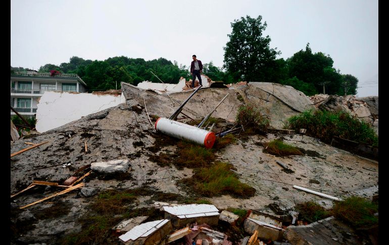 Un edificio colapsado en Yibin por el temblor de magnitud 6.0. AFP