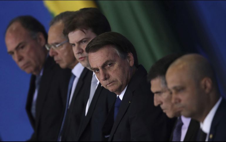 Jair Bolsonaro autorizó el porte de armas en la vía pública a políticos, agricultores, camioneros, cazadores y quienes practican el tiro deportivo. EL INFORMADOR / ARCHIVO