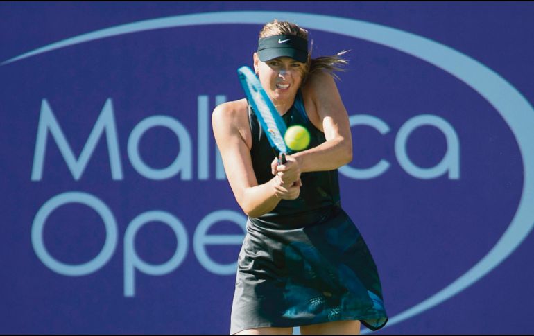 María Sharapova se ausentó cuatro meses. EFE