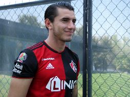 El mediocampista buscará aportar para que los rojinegros mantengan la categoría. IMAGO7