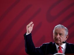 López Obrador señala que las plantas de Pajaritos, en Veracruz y de Lázaro Cárdenas, en Michoacán son algunas de las que se revisan. EFE / S. Gutiérrez