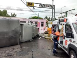 Tomó sólo 14 minutos restablecer el servicio del Tren Ligero. ESPECIAL / Protección Civil Jalisco