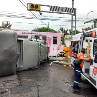 Retiran Tren Ligero antes de peritajes tras choque; camión venía de Veracruz