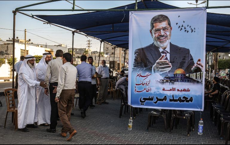 Morsi fue enterrado el martes en medio de fuertes medidas de seguridad. AFP/S. Khatib