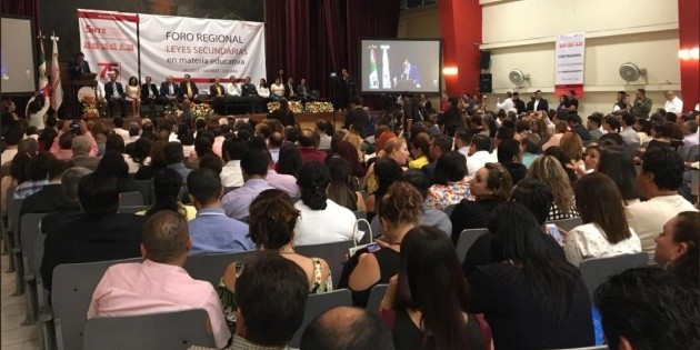 La SNTE inicia foros por ley secundaria de la reforma educativa