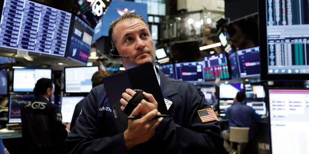 Wall Street cierra con alza ante posible recorte de tasas