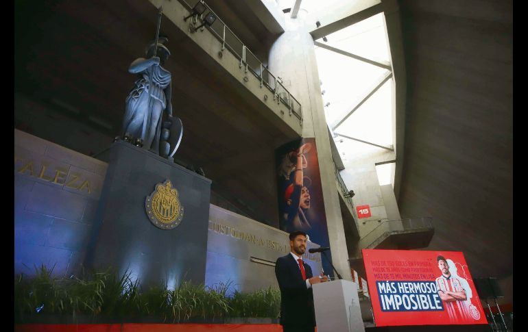 La réplica de la Minerva en el Estadio Akron adornó la presentación. EL UNIVERSAL