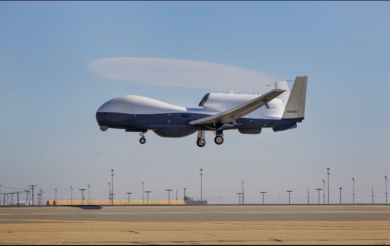 Funcionarios de Irán y Estados Unidos tienen versiones contradictorias sobre el derribo del dron. Imagen de un dron MQ-4C de las Fuerzas Aéreas estadounidenses. EFE/ Divids