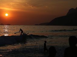 El solsticio arranca con el día más largo del año, pues la presencia del Sol dura alrededor de 13 horas. EFE/ARCHIVO