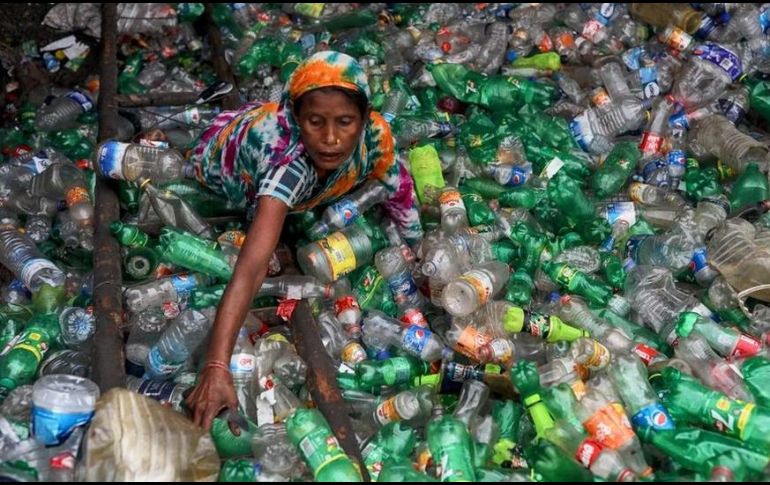 Solamente una pequeña proporción del plástico que se consume es reciclado. GETTY IMAGES