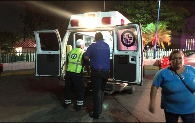 El hombre, quien no tiene piernas, le falta un brazo y al parecer padece de sus facultades mentales, se hirió en ocho ocasiones por lo que fue trasladado a una clínica del IMSS. ESPECIAL