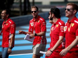 Sebastian Vettel (segundo de izquierda a derecha), quiere sacarse en Francia la espina de lo ocurrido hace dos semanas en Montreal. EFE/V. Xhemaj