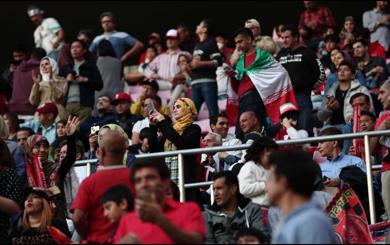 En octubre de 2018, el fiscal general del país advirtió que la presencia de mujeres en los estadios podría conducir ''al pecado''. AFP / ARCHIVO