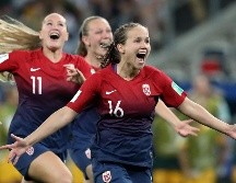 Las noruegas acertaron sus cuatro intentos desde el punto de penalti. AFP/V. Hache