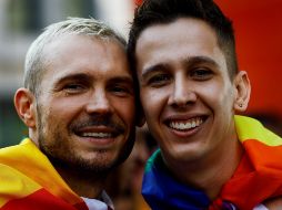 Asistentes a la 23ª edición del Desfile del Orgullo LGBT en la Avenida Paulista de Sao Paulo. EFE/M. Chello