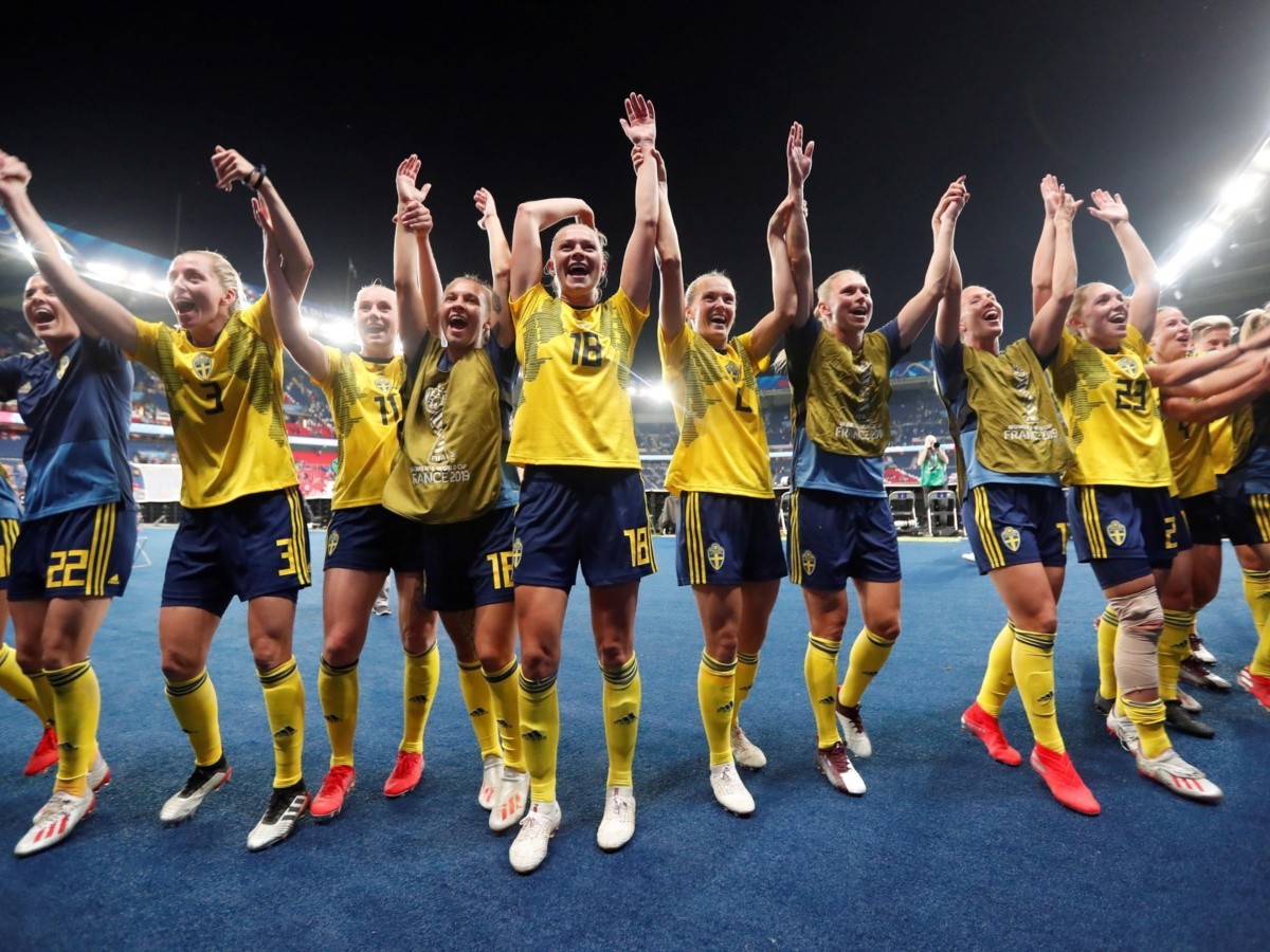  Suecia avanza en Mundial femenil tras ganar a Canadá