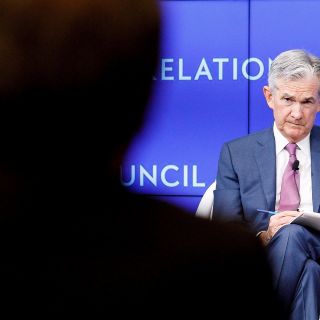 La Fed rechaza actuar a corto plazo y defiende su independencia