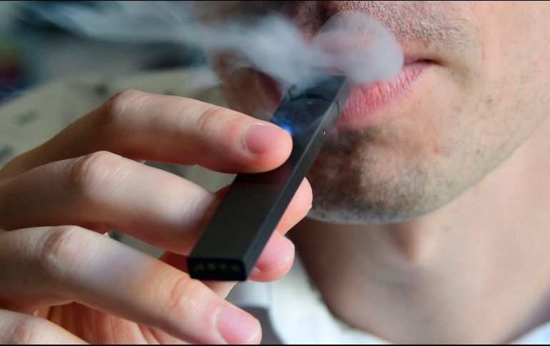 Para comprar o vender un cigarrillo electrónico debe haber recibido la luz verde de la Agencia Federal de la Salud, sin embargo, por el momento no se ha aprobado ninguno. AFP / E. Hambach