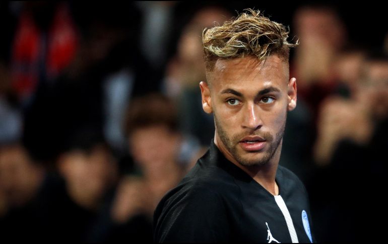 Neymar se fue de Barcelona en el 2017 cuando PSG rompió el récord para una transferencia al pagar los 220 millones de euros de su contrato. EFE / ARCHIVO