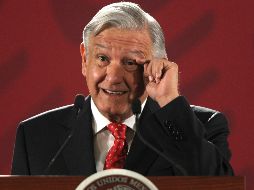 El Presidente de México, Andrés Manuel López Obrador, habla durante su conferencia de prensa matutina este jueves, en la Ciudad de México. EFE/M. Guzmán