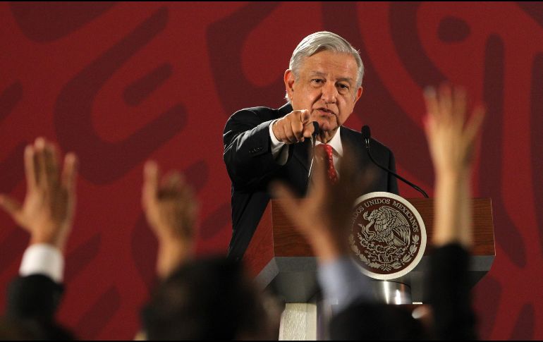 En el informe que ofrecerá el Presidente Andrés Manuel López Obrador a la nación por sus primeros siete meses al frente del gobierno, hablará del estado de sus programas prioritarios. EFE/M. Guzmán