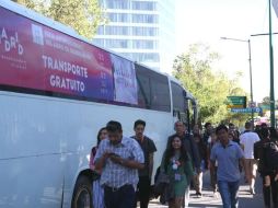 La FIL ha logrado disminuir la afluencia de automóviles y, por tanto, la huella ambiental que genera. ESPECIAL