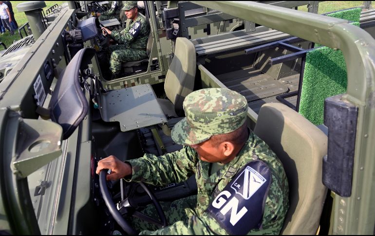 Según la Ley de la Guardia Nacional, los grados y las insignias del cuerpo de seguridad no podrán ser usados por personas, corporaciones o dependencias ajenas a ellas. AFP/ARCHIVO