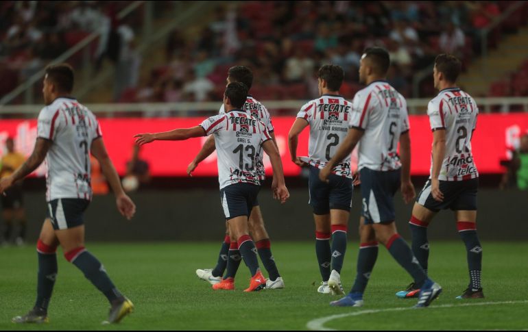 Alan Pulido, Eduardo López e Isaac Brizuela forman parte del 11 inicial. EL INFORMADOR/ARCHIVO