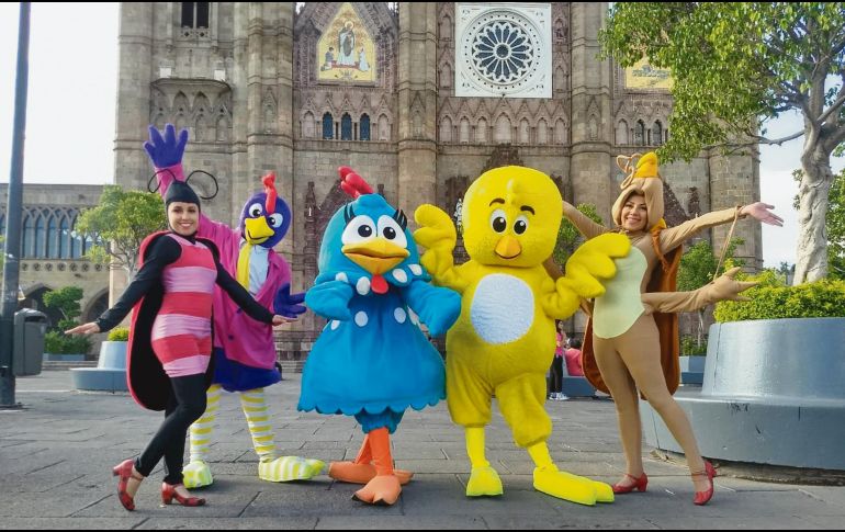 En Guadalajara. Los personajes se dieron una vuelta por el Expiatorio. ESPECIAL
