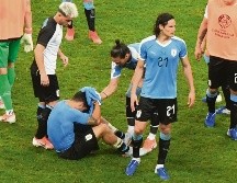 Suárez llora por la eliminación de su Selección. AFP