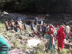 El accidente ocurrió en un desfiladero en el estado de Jammu y Cachemira, en el norte de India. AFP /