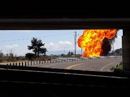Extraoficialmente se menciona que una retroexcavadora realizaba trabajos en la zona del estallido y habría dañado el ducto de combustible. TWITTER / @municipiocelaya