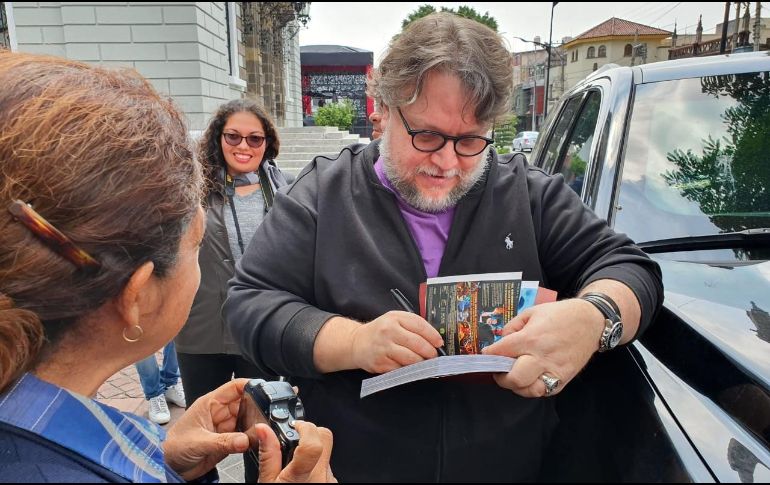 Guillermo del Toro da primeros recorridos de 