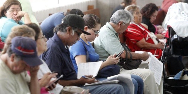 L&oacute;pez Obrador anuncia gira por hospitales del IMSS