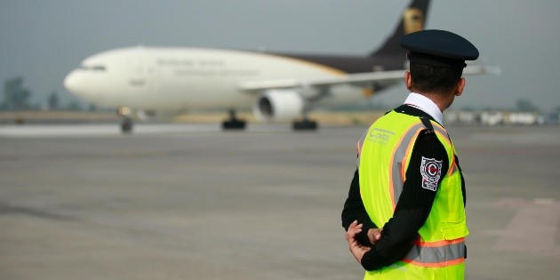 La FGR prev&eacute; gastar entre 36 y 90 MDP en pasajes a&eacute;reos durante 2019