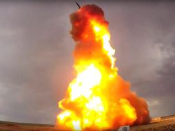 Fotograma de un vídeo de la cuenta oficial de YouTube del ministerio de defensa ruso que muestra el lanzamiento de un misil antibalístico desde la base de Sary Shagan. EFE/Oficina de Prensa del Ministerio de Defensa de Rusia