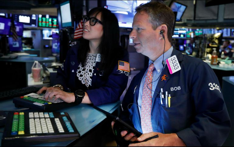 El promedio industrial Dow Jones sumó 69 puntos, 0.3%, y cerró en 26 mil 786 enteros. AP/R. Drew