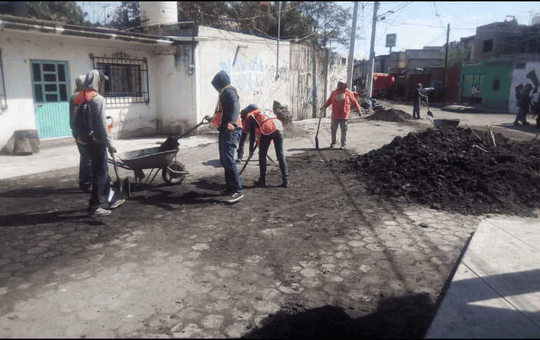 El municipio ha retirado 5 mil metros cúbicos de material geológico y palizada que fue arrastrada en cauces y vialidades. TWITTER / @GobTlajomulco