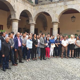 Burócratas sindicalizados del Congreso estatal amagan con paro